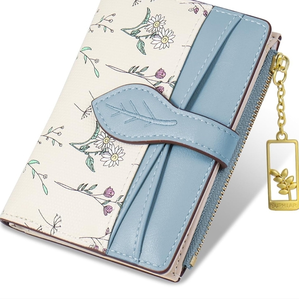 Floral Blue and Cream Women's Wallet
